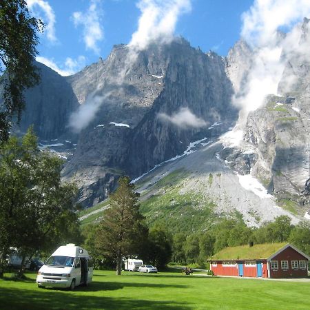 Trollveggen Camping 욘달스네스 외부 사진