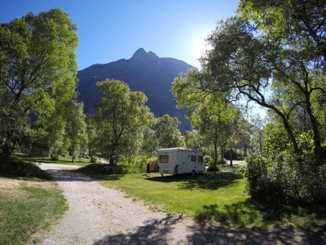 Trollveggen Camping 욘달스네스 외부 사진